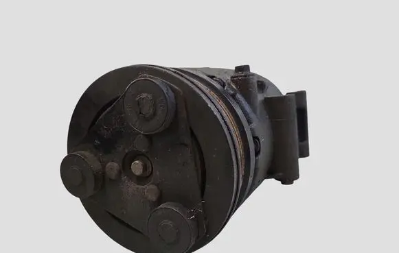 Ford Focus C-MAX Air conditioning (A/C) compressor (pump)