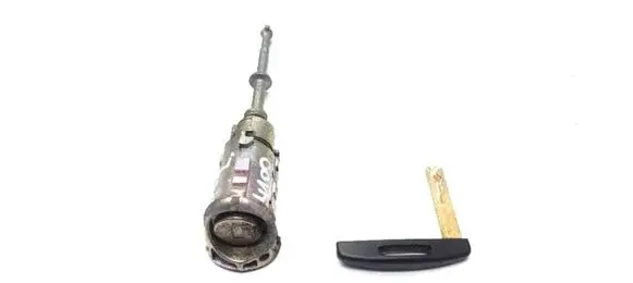Renault Fluence Ignition key/card 