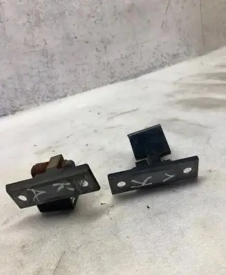 BMW 5 E60 E61 Front door hinge set 7068077