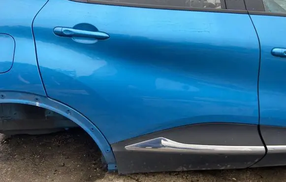 Renault Captur Rear door 