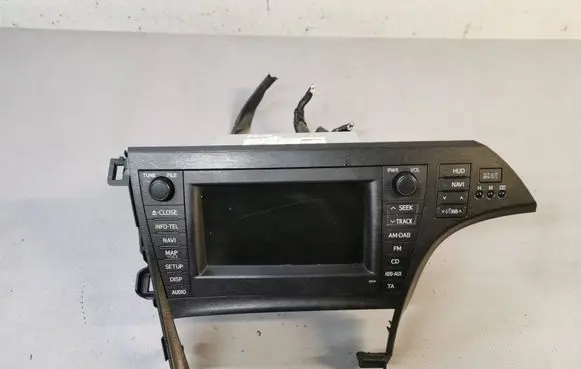 Toyota Prius (XW30) Radio/CD/DVD/GPS head unit 8612047410 8611360V840 FX0A505162