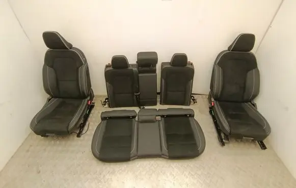 Volvo XC40 Seat set
