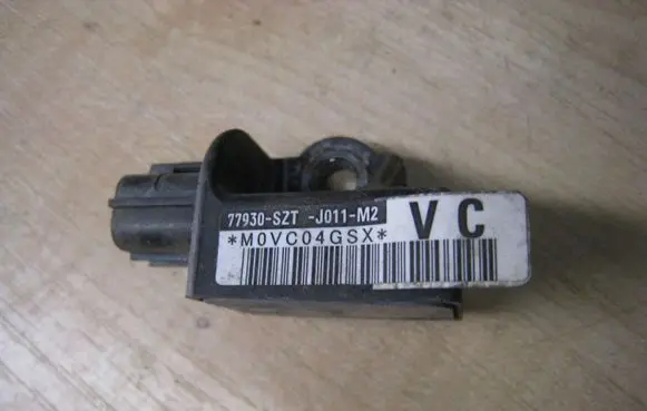 Honda Insight Airbag deployment crash/impact sensor 77930SZTJ011M2