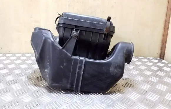 Opel Frontera B Air filter box 897187614