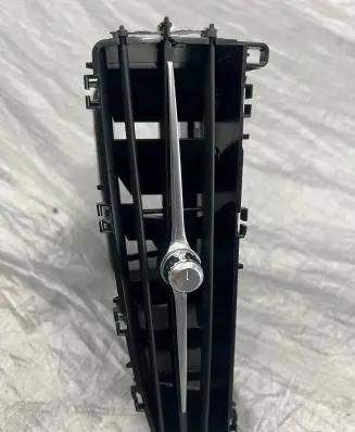 Volvo S60 Dash center air vent grill 31477274 20190819 AD7G