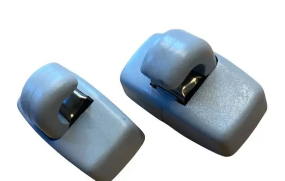 Seat Ibiza IV (6J,6P) Sun visor clip/hook/bracket 3B0857561B