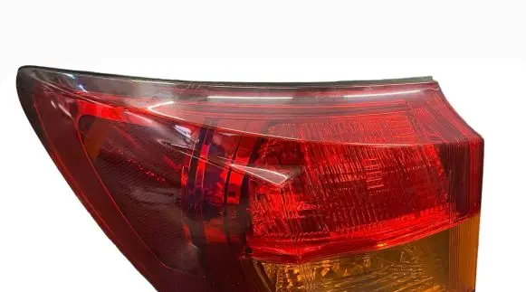 Lexus IS 220D-250-350 Rear/tail lights