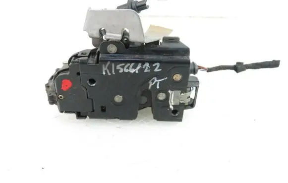 Audi A6 S6 C5 4B Rear door lock 4B0839016G