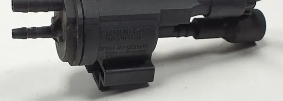 Mercedes-Benz ML W163 Vacuum valve 0025401497