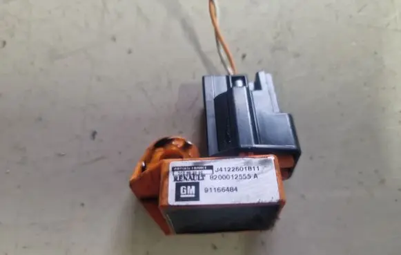 Renault Espace - Grand espace IV Airbag deployment crash/impact sensor 8200012555A