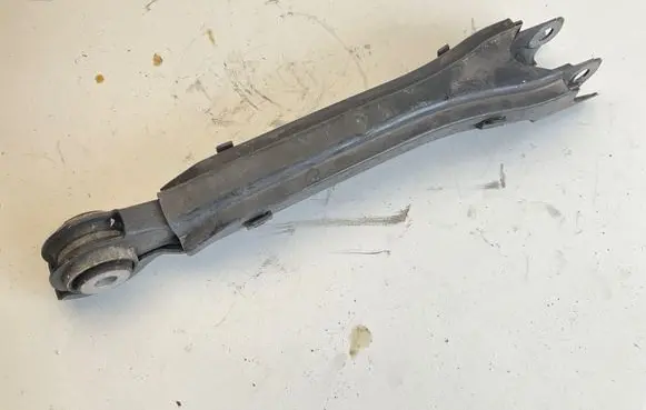 Mercedes-Benz GLC X253 C253 Rear upper control arm/wishbone A2040