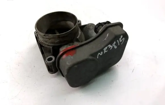 Nissan Note (E11) Throttle valve 23102B4052