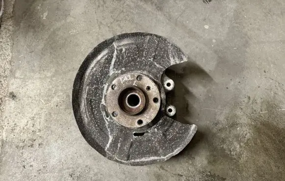 BMW 6 F06 Gran coupe Rear wheel hub 685289 6852893