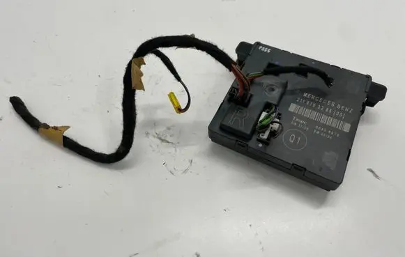 Mercedes-Benz E W211 Door control unit/module A2118703285