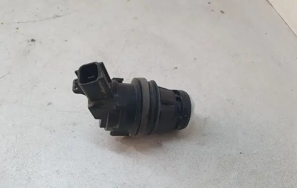 Toyota RAV 4 (XA40) Windscreen/windshield washer pump 8533060180 0602104621