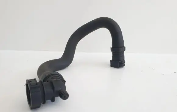 Peugeot 308 Engine coolant pipe/hose 980398178001