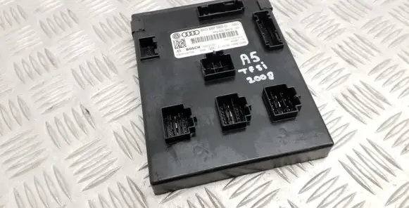 Audi A4 S4 B8 8K Comfort/convenience module 8K0907063D