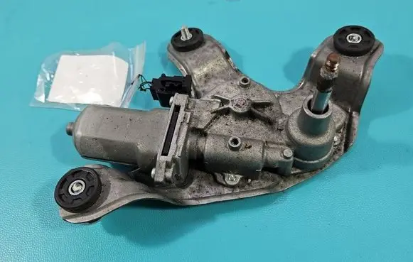 Suzuki Swift III Rear window wiper motor 2596003350 IMPRK1603467