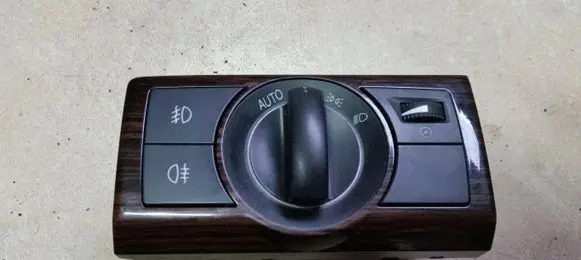 Opel Antara Light switch 96672909