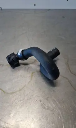 Coolant pipe/hose