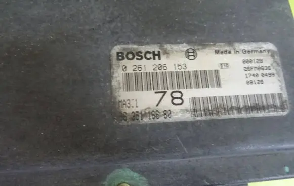 Peugeot 106 Engine control unit/module 0261206153