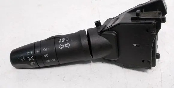 Nissan Primera Indicator stalk 25540AV600
