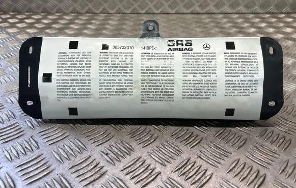 Mercedes-Benz CLS C219 Passenger airbag 305284610001