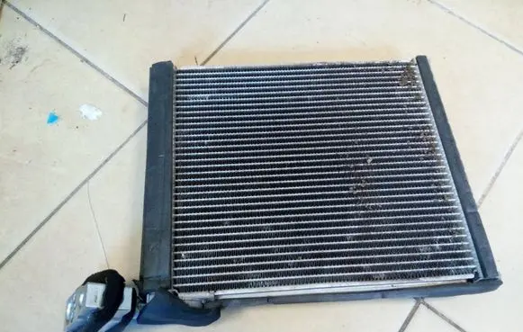 Toyota Avensis T270 A/C cooling radiator (condenser)