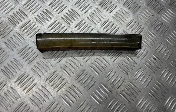 Mercedes-Benz E W211 Dashboard glove box trim A2116800771