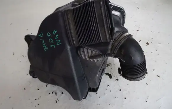 BMW 1 E81 E87 Air filter 