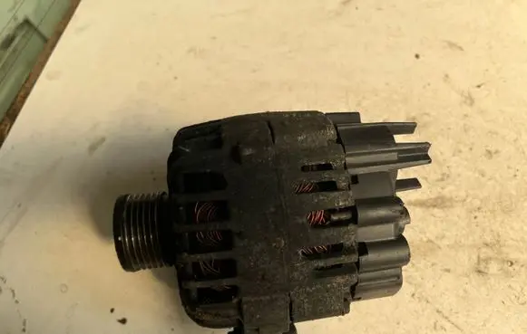 Mitsubishi Colt Generator/alternator A6391500250