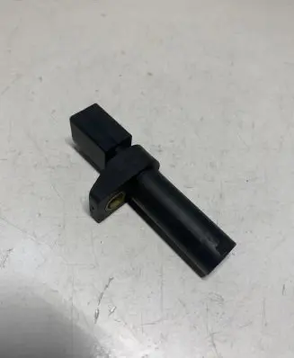 Mercedes-Benz C W203 Crankshaft position sensor 0031532828