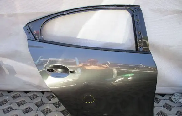 Mazda 3 Door (2 Door Coupe) BCJH72010 DRZWI PRAWE TYŁ TYLNE MAZDA 3 IV BP SEDAN
