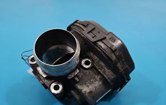 Citroen C4 II Picasso Throttle body valve 980723858002 IMPRK1610349