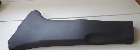 Toyota Yaris Pillar (middle) 