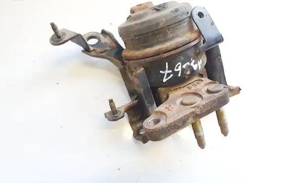 Toyota Corolla E120 E130 Engine mount bracket
