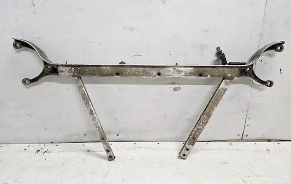 Audi A8 S8 D2 4D Engine mounting bracket 4E0805253E1
