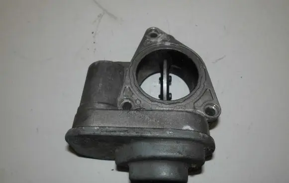 Audi A8 S8 D3 4E Throttle valve 057128063