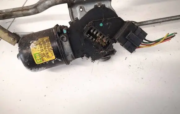 Renault Thalia I Wiper motor 53562802
