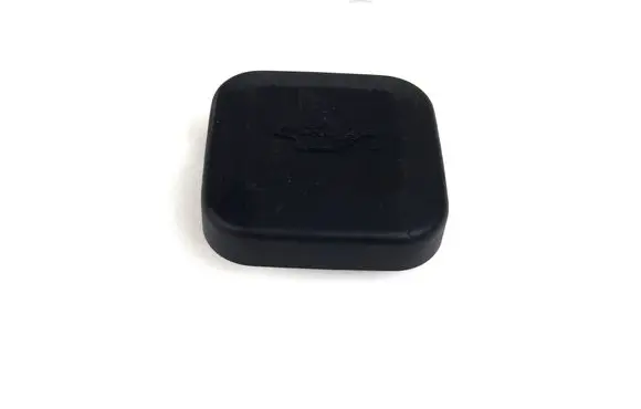 BMW 5 E39 Oil filler cap 1743294 11121743294