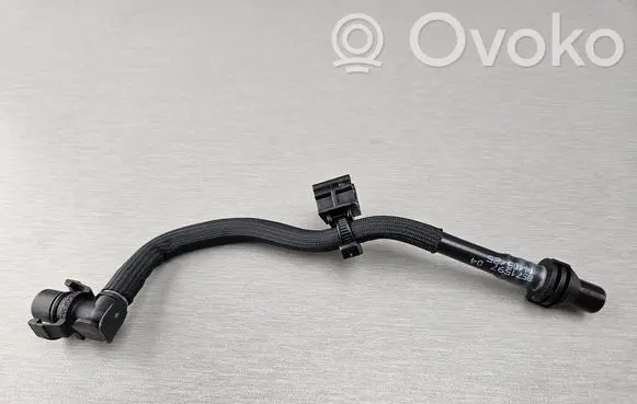 Engine coolant pipe/hose