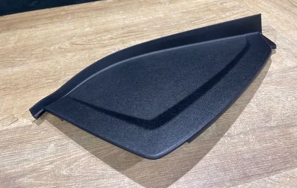 Land Rover Discovery 5 Dashboard side end trim HY3204480A