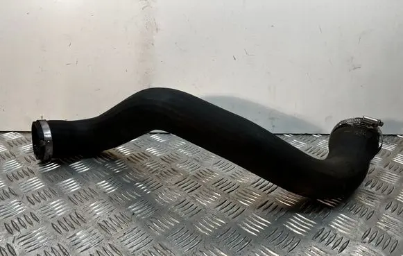 Intercooler hose/pipe