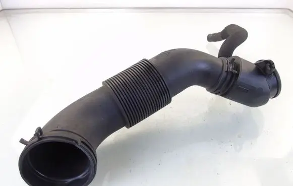Audi Q7 4L Air intake duct part 7L6129627F
