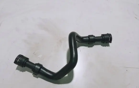 Opel Insignia A Engine coolant pipe/hose 565453722 13396726