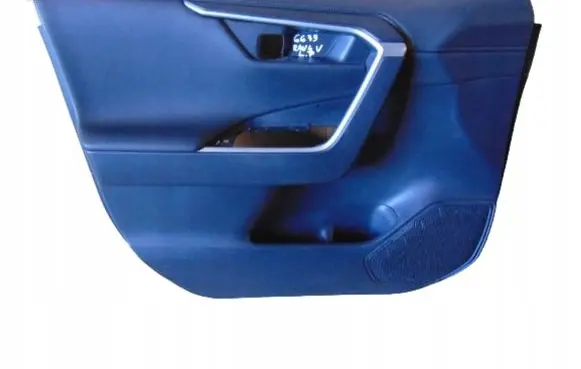 Toyota RAV 4 (XA50) Front door card panel trim 586556525