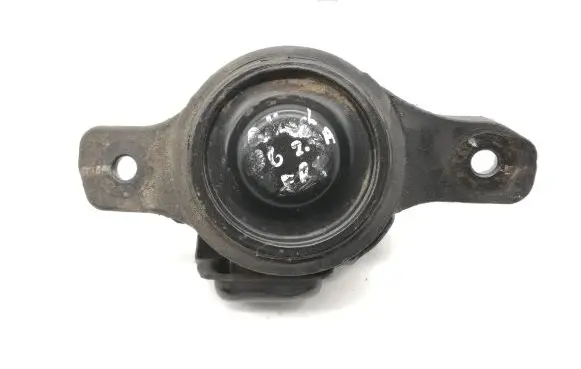 Subaru Outback Engine mount bracket