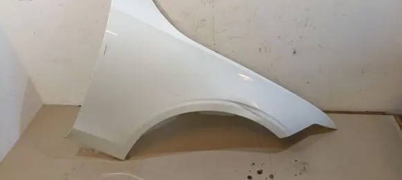 Volvo S90, V90 Fender