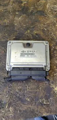 Volkswagen PASSAT B7 Engine control unit/module 038906019bk