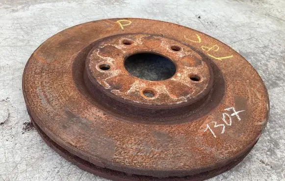 Chrysler Town & Country V Front brake disc